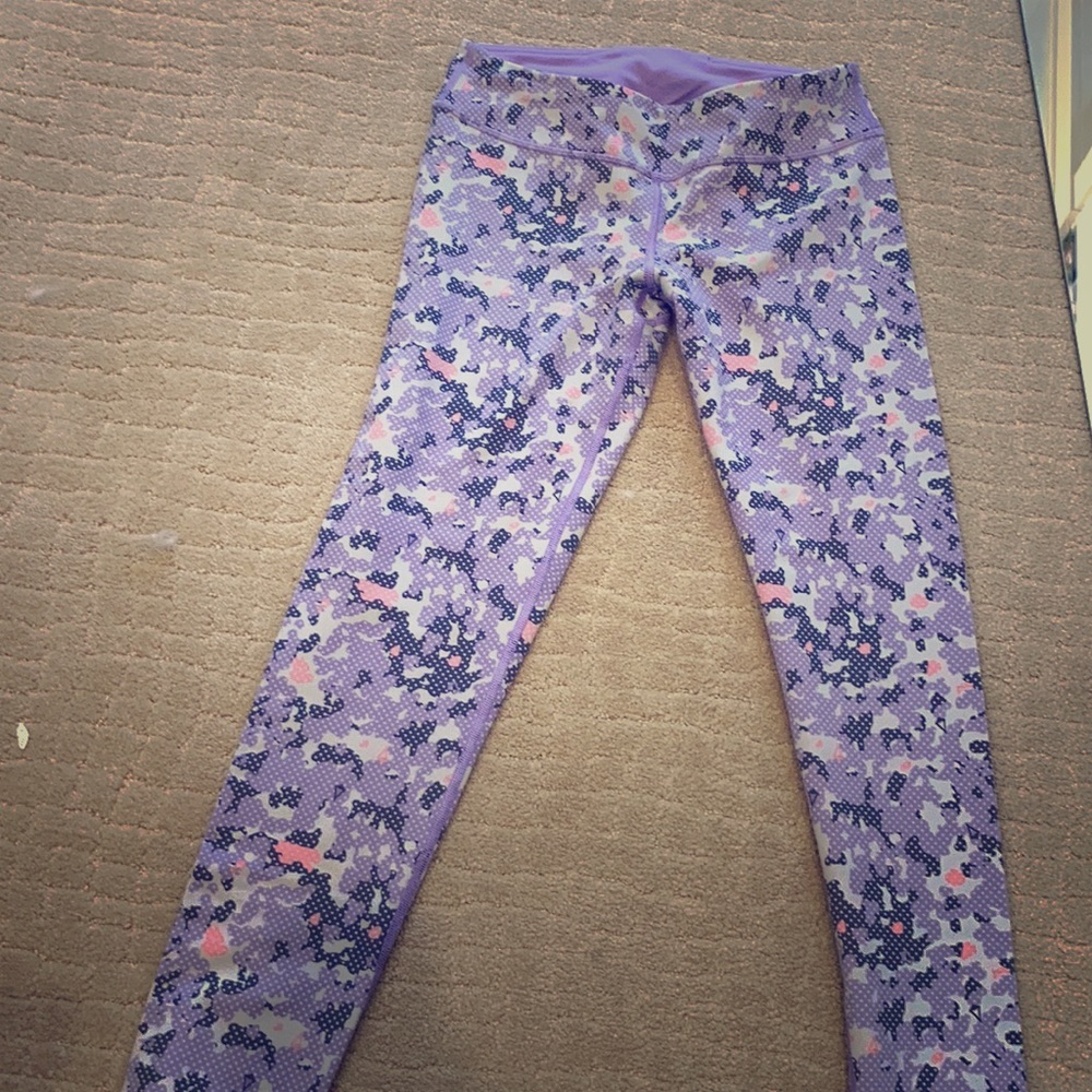Ivivva yoga pants